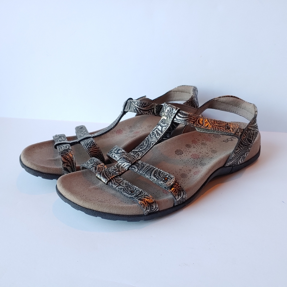 Taos Trophy Leather Pewter Sandals